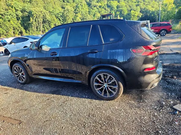 5UX23EU07T9378791 2026 BMW X5 - Image 2