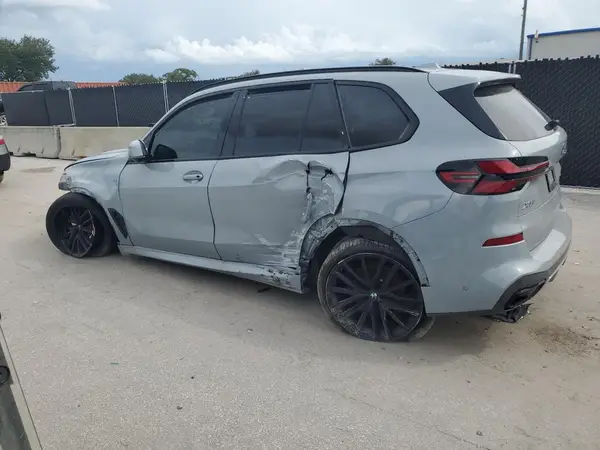 5UX23EU08R9S14278 2024 BMW X5 - Image 2
