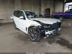5UX23EU08R9S70866 2024 BMW X5
