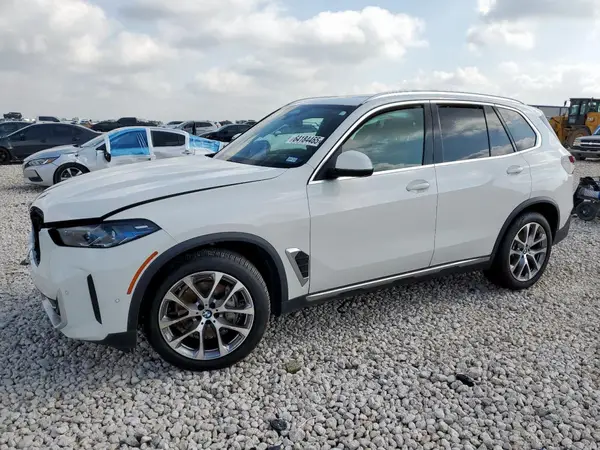 5UX23EU08R9T49938 2024 BMW X5 - Image 1