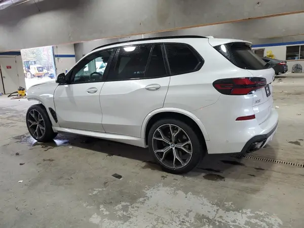 5UX23EU08R9T61930 2024 BMW X5 - Image 2