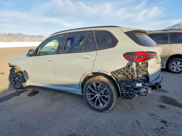 5UX23EU08R9T87265 2024 BMW X5 - Image 2