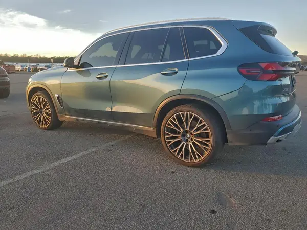 5UX23EU08R9T91879 2024 BMW X5 - Image 2