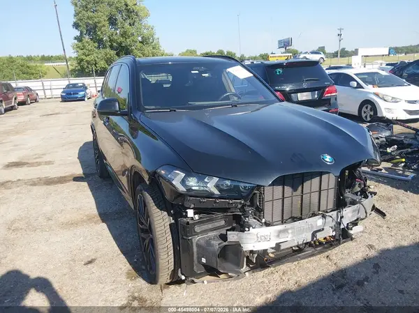 5UX23EU08R9V30330 2024 BMW X5 - Image 1