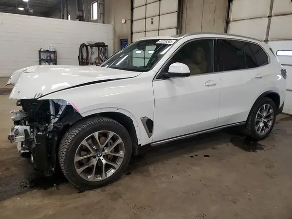 5UX23EU08R9V99681 2024 BMW X5 - Image 1