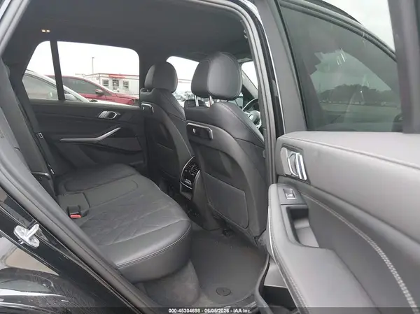 5UX23EU08R9W00103 2024 BMW X5 - Image 8