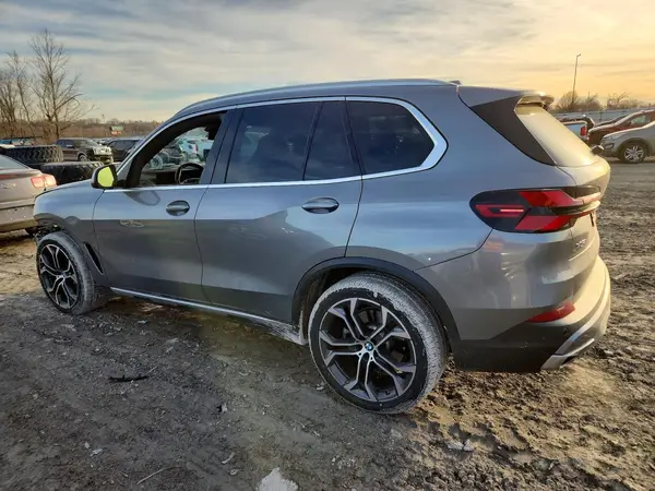 5UX23EU08R9W14129 2024 BMW X5 - Image 2