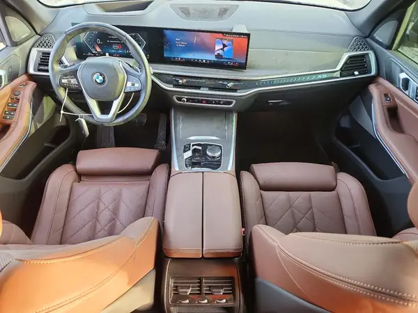 5UX23EU08R9W14129 2024 BMW X5 - Image 8