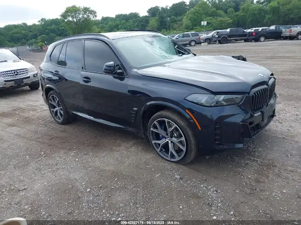 5UX23EU08R9W15409 2024 BMW X5 - Image 1