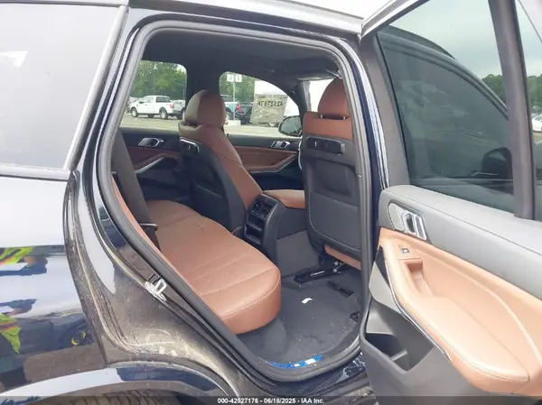 5UX23EU08R9W15409 2024 BMW X5 - Image 8
