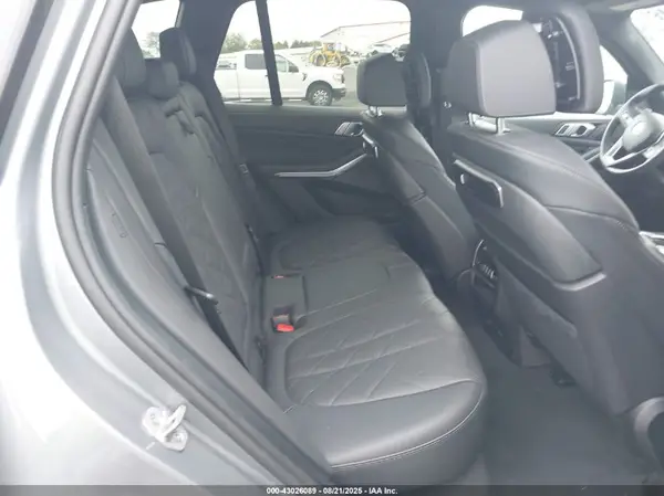 5UX23EU08S9W35827 2025 BMW X5 - Image 8