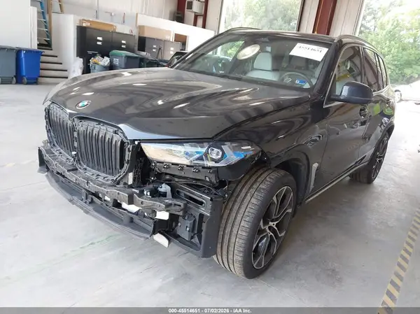 5UX23EU08S9W58119 2025 BMW X5 - Image 2