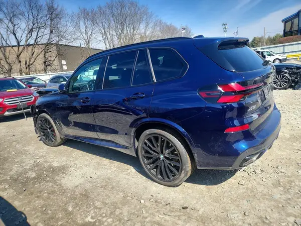 5UX23EU08S9W94490 2025 BMW X5 - Image 2