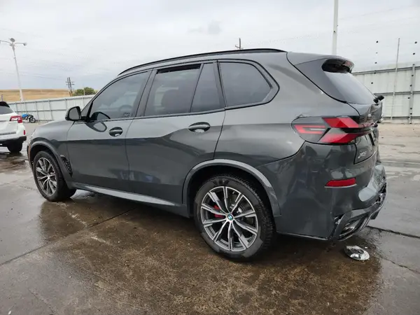 5UX23EU08S9Y27958 2025 BMW X5 - Image 2