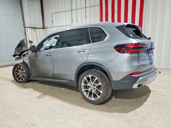 5UX23EU08S9Z43645 2025 BMW X5 - Image 2