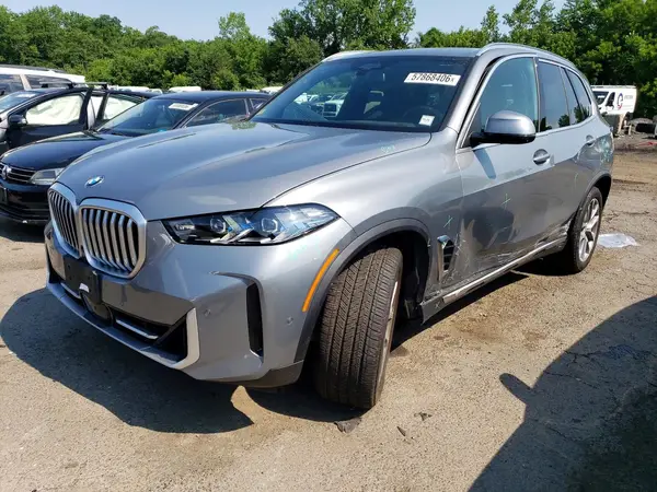 5UX23EU08S9Z88892 2025 BMW X5 - Image 1