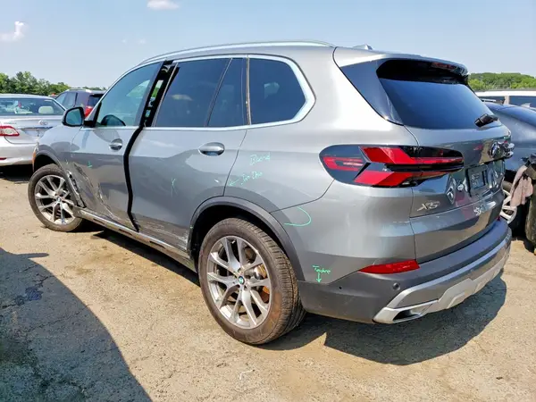 5UX23EU08S9Z88892 2025 BMW X5 - Image 2