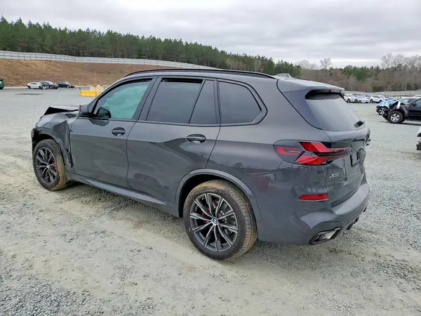 5UX23EU08T9053194 2026 BMW X5 - Image 2