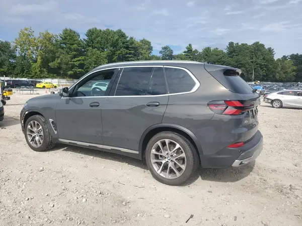 5UX23EU08T9082047 2026 BMW X5 - Image 2