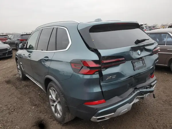 5UX23EU08T9083294 2026 BMW X5 - Image 2