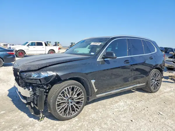 5UX23EU08T9131294 2026 BMW X5 - Image 1