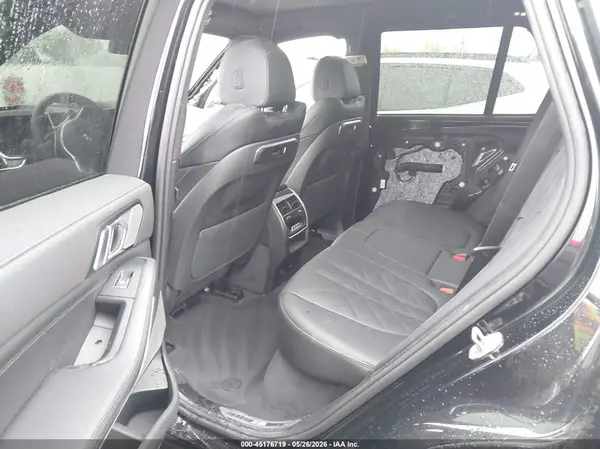 5UX23EU08T9176607 2026 BMW X5 - Image 8