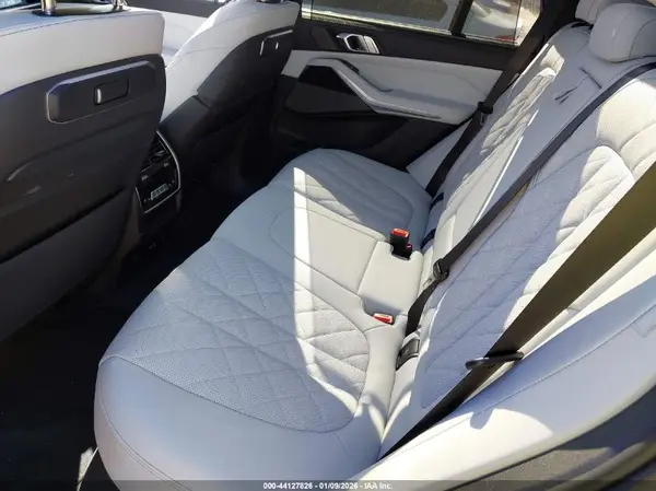5UX23EU08T9223232 2026 BMW X5 - Image 8