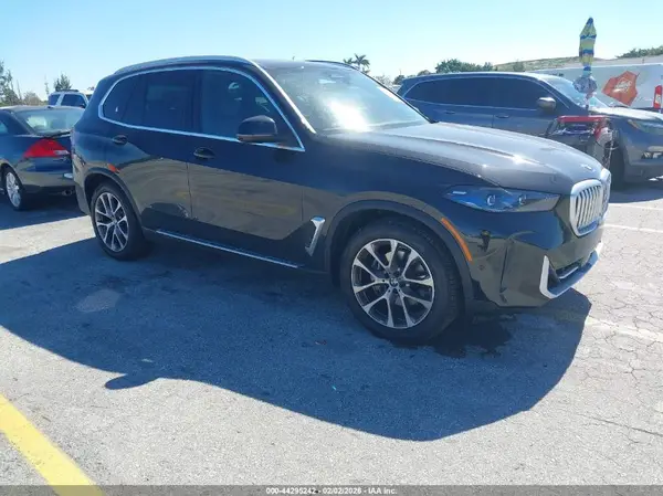 5UX23EU08T9297315 2026 BMW X5 - Image 1