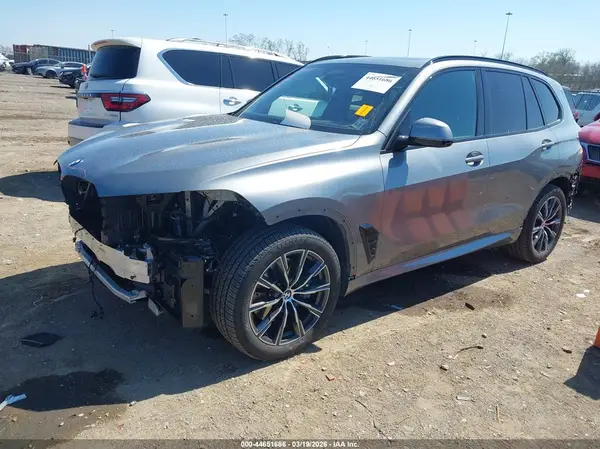 5UX23EU09R9S34412 2024 BMW X5 - Image 2