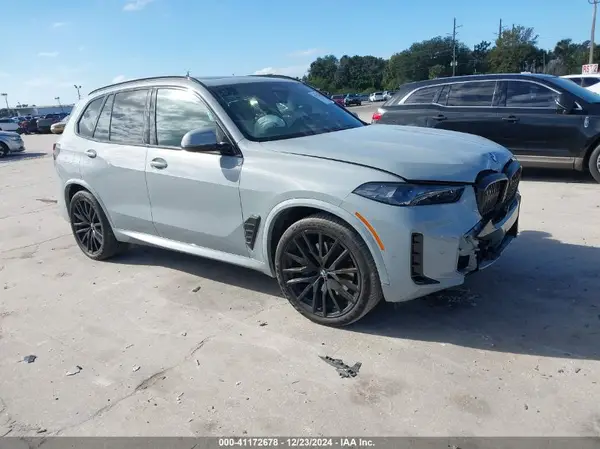 5UX23EU09R9S85554 2024 BMW X5 - Image 1