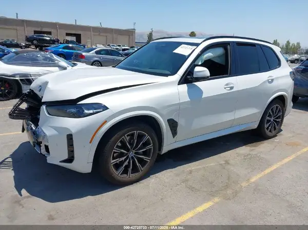 5UX23EU09R9U55282 2024 BMW X5 - Image 2