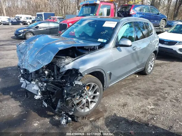 5UX23EU09S9W38011 2025 BMW X5 - Image 2