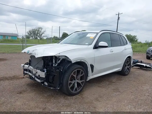 5UX23EU09S9Y86985 2025 BMW X5 - Image 2