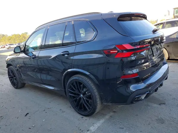 5UX23EU09S9Y92639 2025 BMW X5 - Image 2
