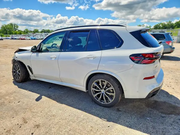 5UX23EU09S9Z01047 2025 BMW X5 - Image 2