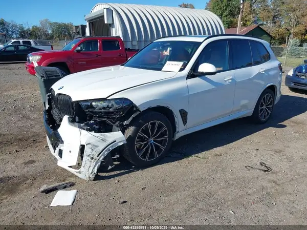 5UX23EU09S9Z07950 2025 BMW X5 - Image 2