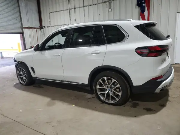 5UX23EU09S9Z39667 2025 BMW X5 - Image 2