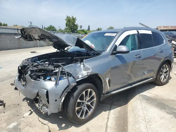5UX23EU09S9Z52614 2025 BMW X5 - Image 1