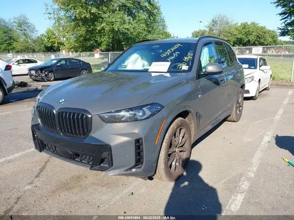 5UX23EU09S9Z74659 2025 BMW X5 - Image 2