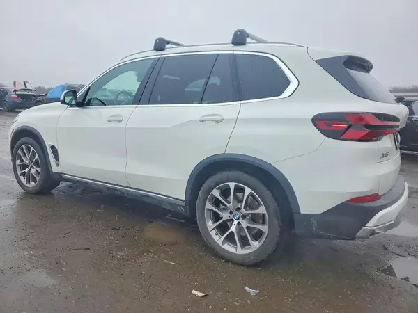 5UX23EU09T9079139 2026 BMW X5 - Image 2