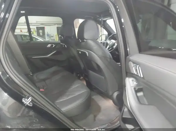 5UX23EU09T9101995 2026 BMW X5 - Image 8