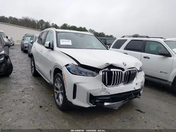 5UX23EU09T9142997 2026 BMW X5 - Image 1