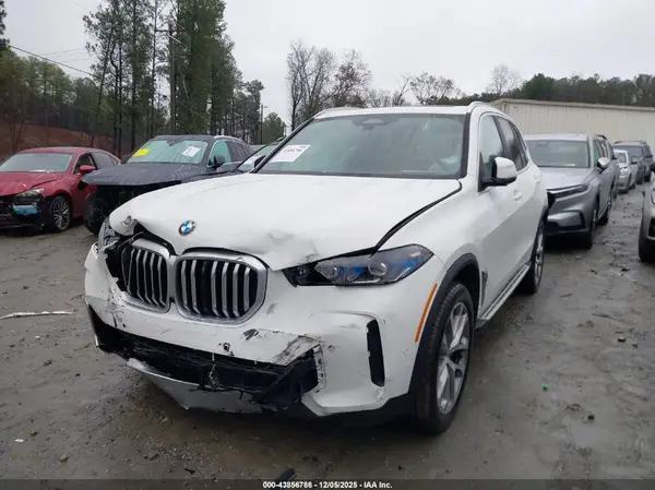 5UX23EU09T9142997 2026 BMW X5 - Image 2