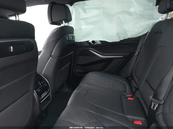 5UX23EU09T9142997 2026 BMW X5 - Image 8
