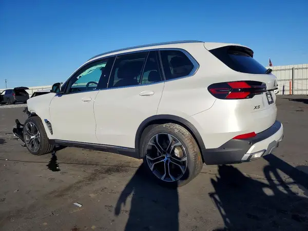 5UX23EU09T9265991 2026 BMW X5 - Image 2