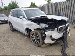 5UX23EU09T9377299 2026 BMW X5