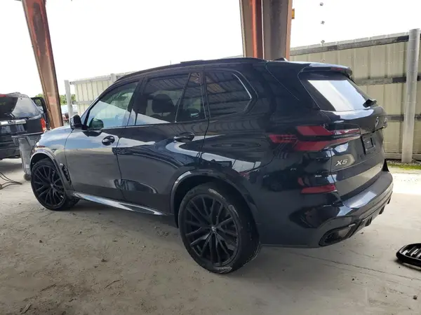 5UX23EU0XR9S36332 2024 BMW X5 - Image 2