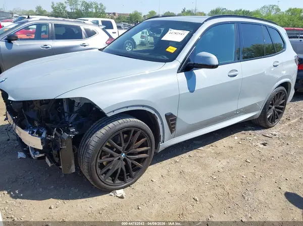 5UX23EU0XR9V93719 2024 BMW X5 - Image 2