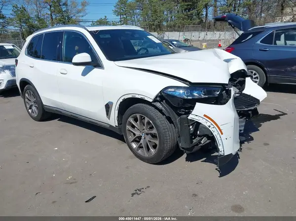 5UX23EU0XS9W35845 2025 BMW X5 - Image 1