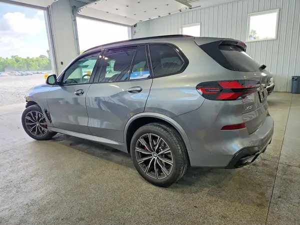 5UX23EU0XT9058932 2026 BMW X5 - Image 2
